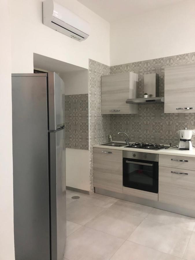 Casa Luisa Apartment Napoli Bagian luar foto